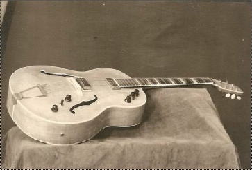 Guitare Favino avec les SYG 4 STIMER Yves Guen